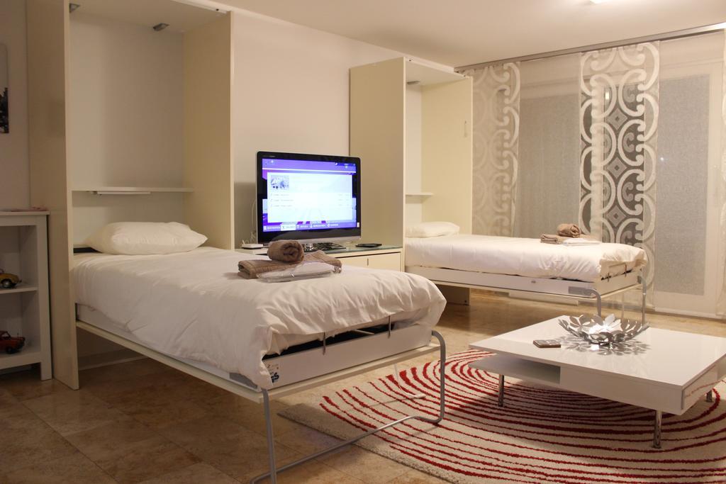 Montreux Lake View Apartments City Centre Esterno foto